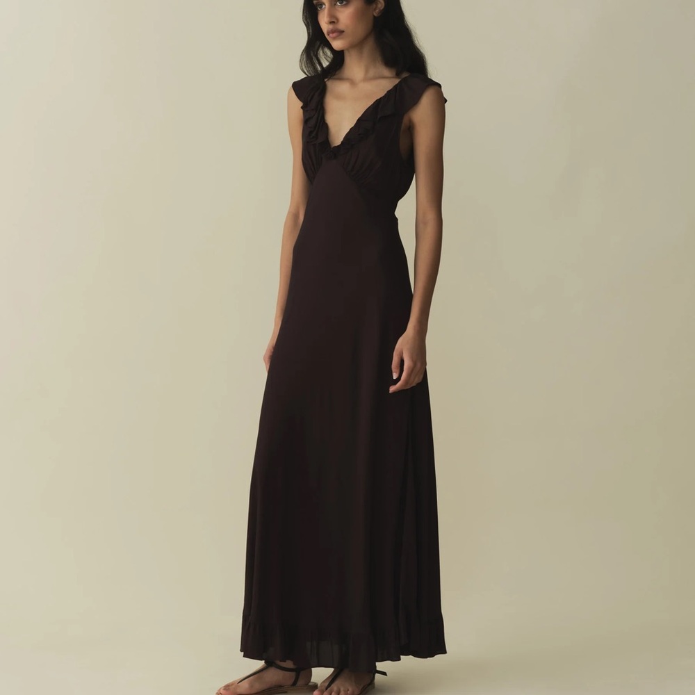 Doen Arleen dress in black